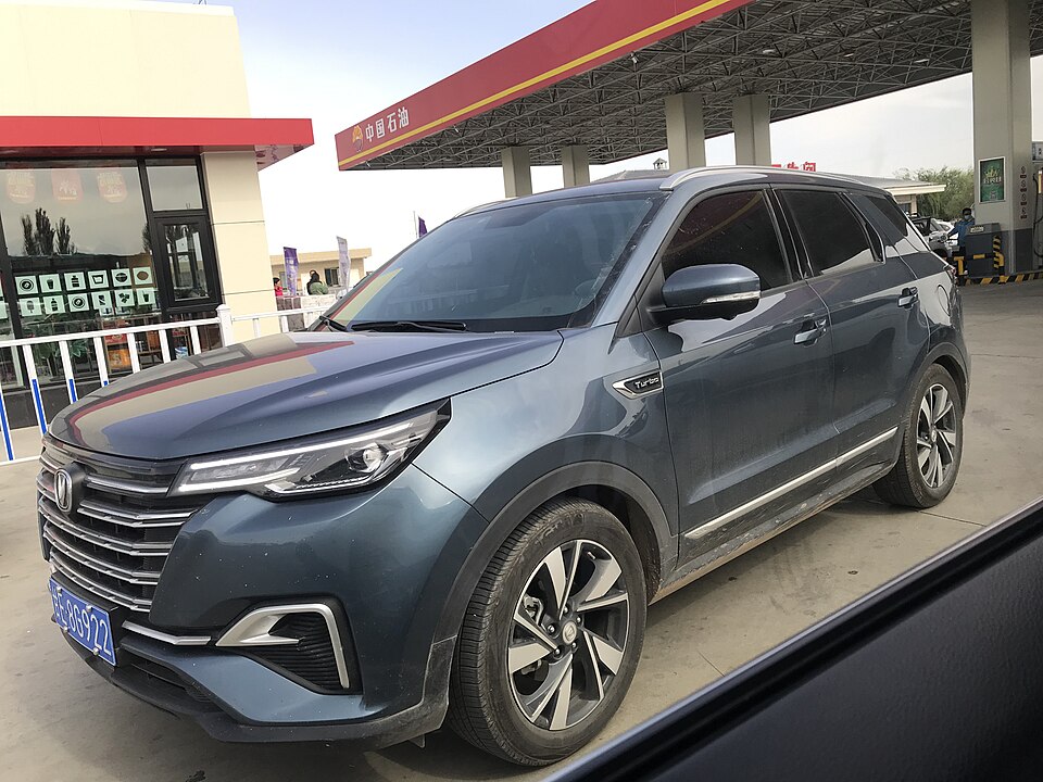 Changan CS55 Plus, вид сзади